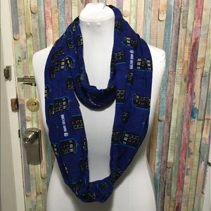 Doctor Who scarf